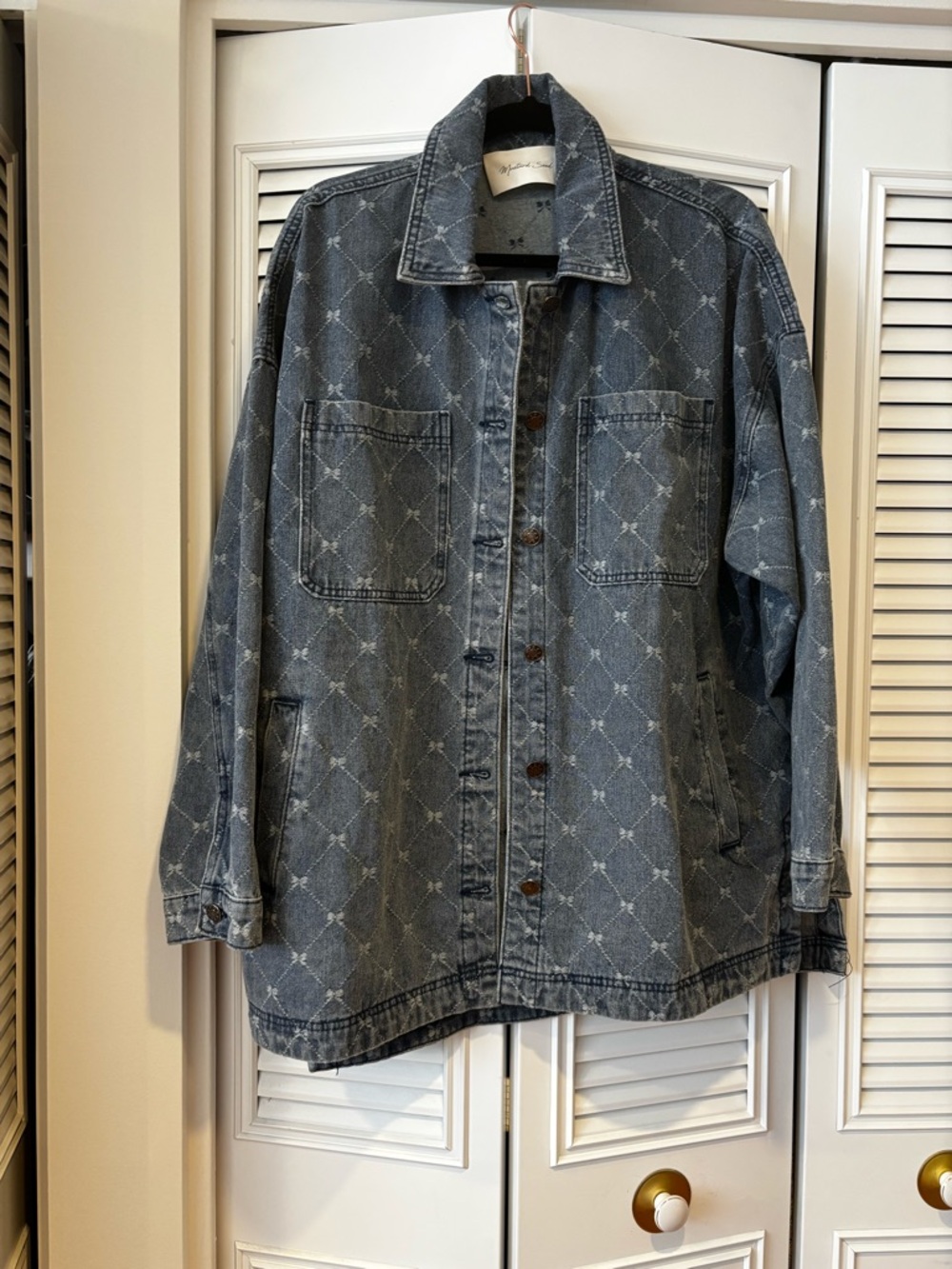 Jean jacket with cute bow pattern
